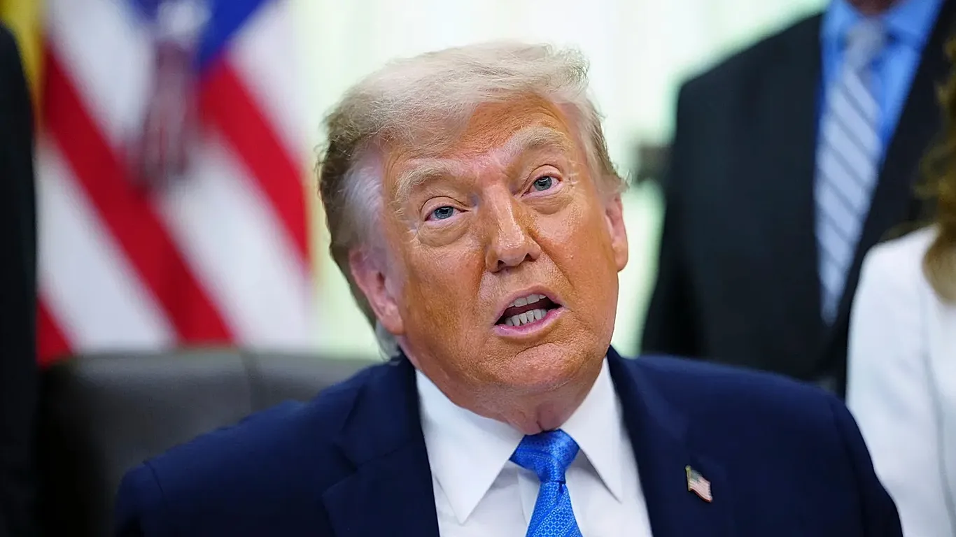 Donald Trump annule les frappes contre l’Iran et évoque un possible accord de paix