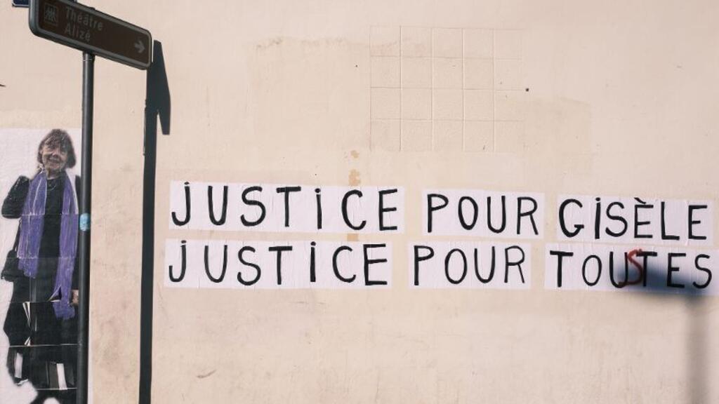 Un homme lié à Dominique Pelicot est jugé pour avoir drogué et violé sa compagne.