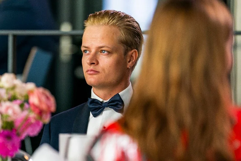 Le fils de la princesse héritière de Norvège est condamné à quatre ans de prison pour viol.