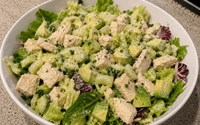 Je suis au régime cétogène et cette recette contient 34 g de protéines par portion : c’est bon, rassasiant et parfait pour le déjeuner comme pour le dîner !